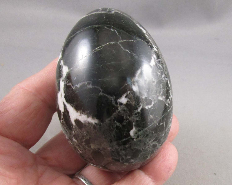 Black Marble Egg with Stand 1pc B008-2