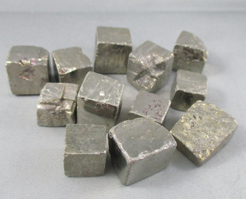 35% OFF!  Pyrite Cube (Medium) 1pc H140-2**