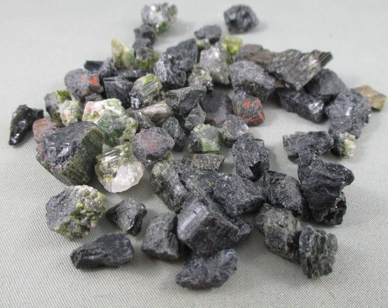 Tourmaline Crystals Green & Black Raw 3pcs J229**
