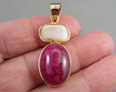 Agate & Mother of Pearl Gemstone Pendant (Vintage) H125-2