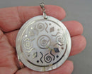 Mother of Pearl Gemstone Pendant (Vintage) H125-18