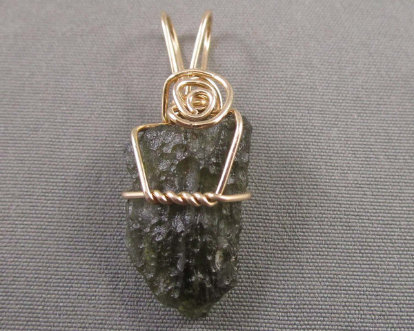 Moldavite Crystal Pendant (14K YGF) 1pc B042-3