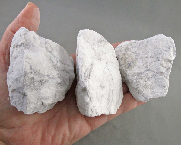 White Howlite Stone (Medium) Raw 1pc H047