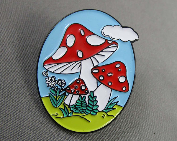 Red Mushrooms Enamel Pin 1pc (BIN 42)