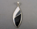 Mother of Pearl and Onyx Pendant 925 Sterling Silver (Vintage) H099-24