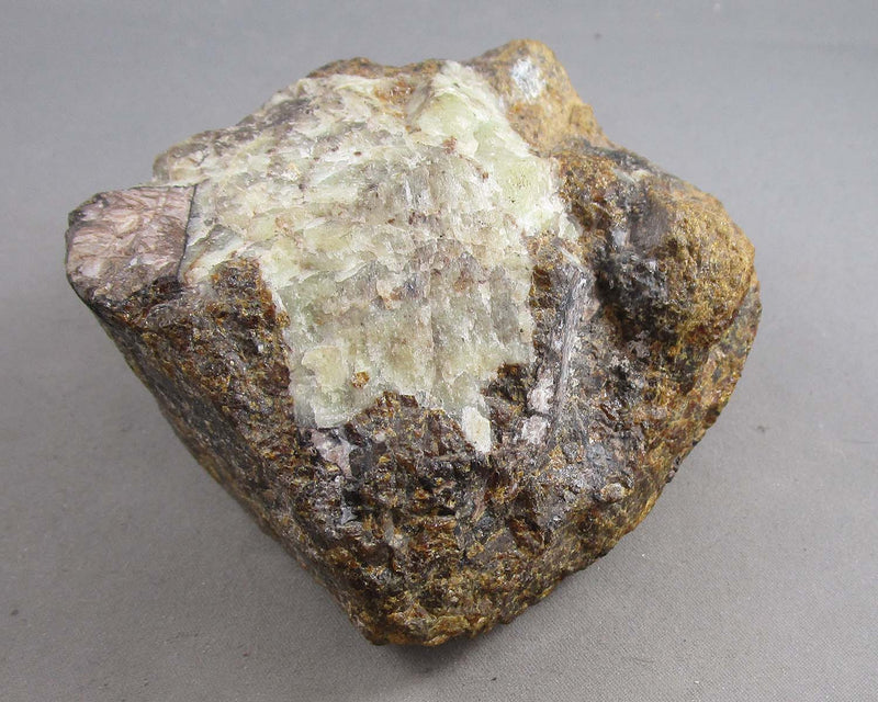 Fluorescent Mineral Specimen - Willemite 1pc B034-3