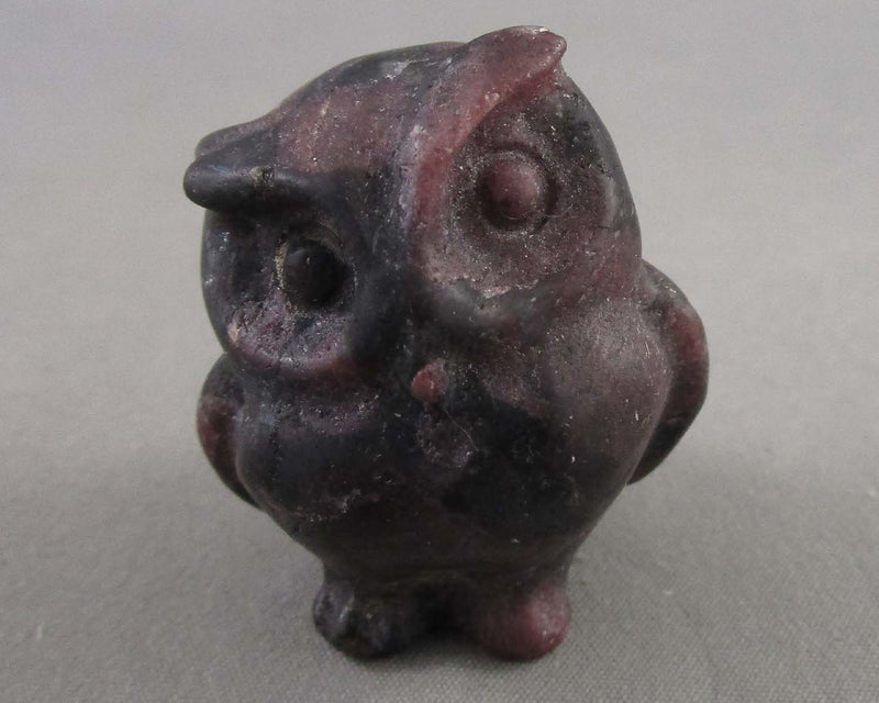 Garnet Owl Statue  1pc Z057