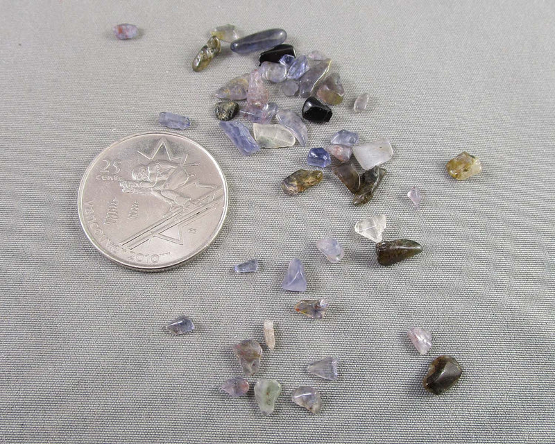 Iolite Stone Chips Undrilled 100g (G096-1)