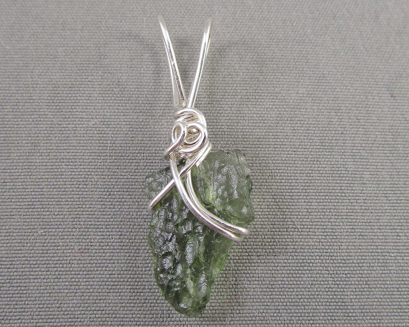 Moldavite Crystal Pendant (925 Sterling Silver) 1pc B026-1