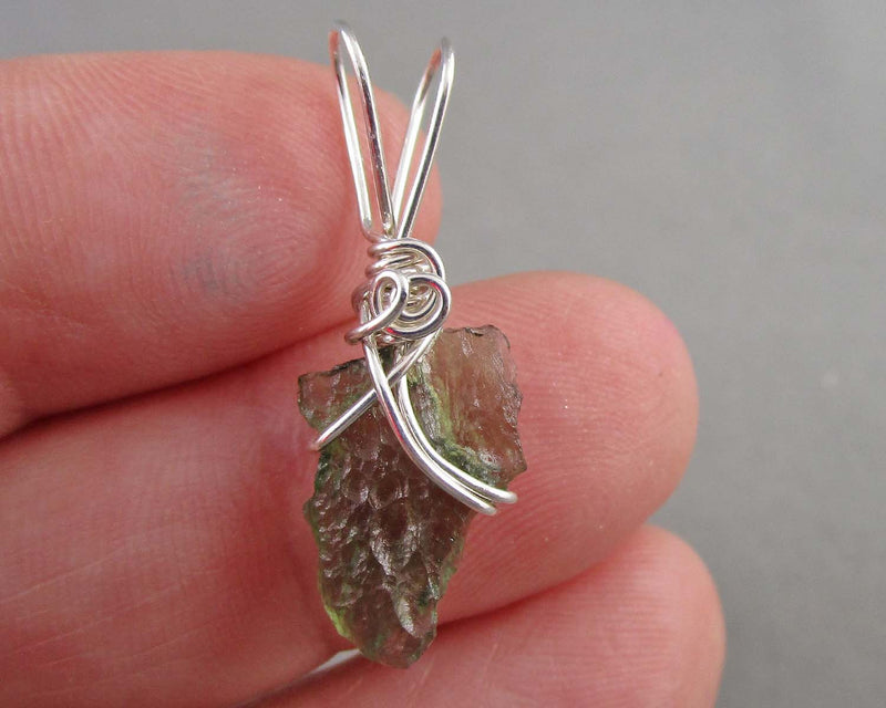 Moldavite Crystal Pendant (925 Sterling Silver) 1pc B026-1