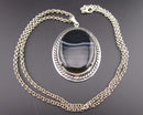 Agate Gemstone Pendant Necklace (Vintage) H025-11