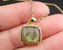 Labradorite Gemstone Pendant Necklace Vintage H001-16