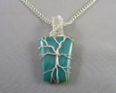 Aventurine Gemstone Pendant Necklace (Vintage) H110-9