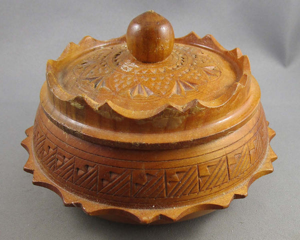 Carved Wood Trinket Box 1pc B065-4 (Vintage)