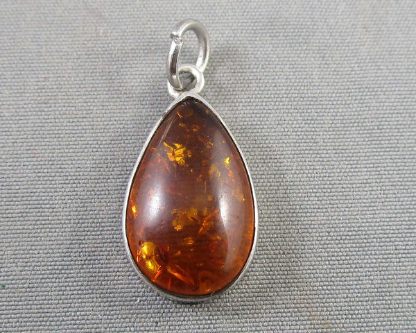 Amber Pendant Vintage Sterling Silver B073-3