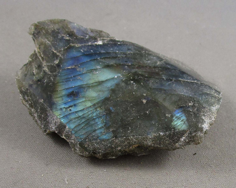 Flashy Labradorite Stone 1pc B101-5