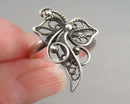 Sterling Silver Ring Size 8.5 Vintage H053-9