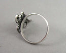 Sterling Silver Ring Size 8.5 Vintage H053-9