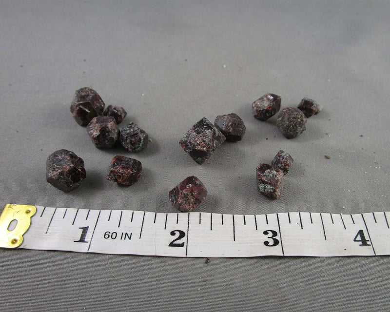 Red Garnet Crystals Raw 3pc Z064