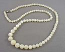 Mother of Pearl Necklace Vintage H015-6