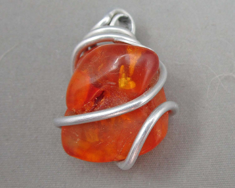 Amber Pendant Vintage B117-6
