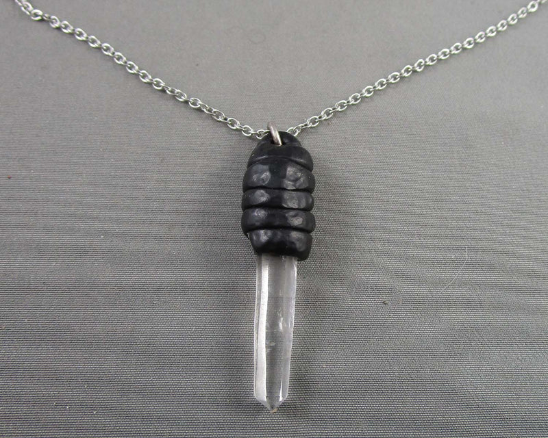 Clear Quartz Point Necklace (Vintage) B043-4