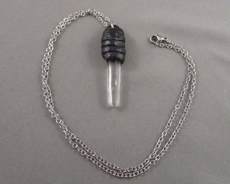 Clear Quartz Point Necklace (Vintage) B043-4
