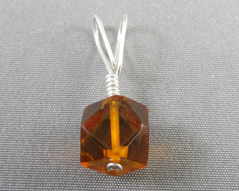 Amber Pendant (925 Sterling Silver) Z001