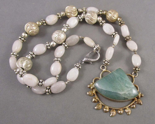 Aventurine & Quartz Gemstone Necklace (Vintage) H037-2