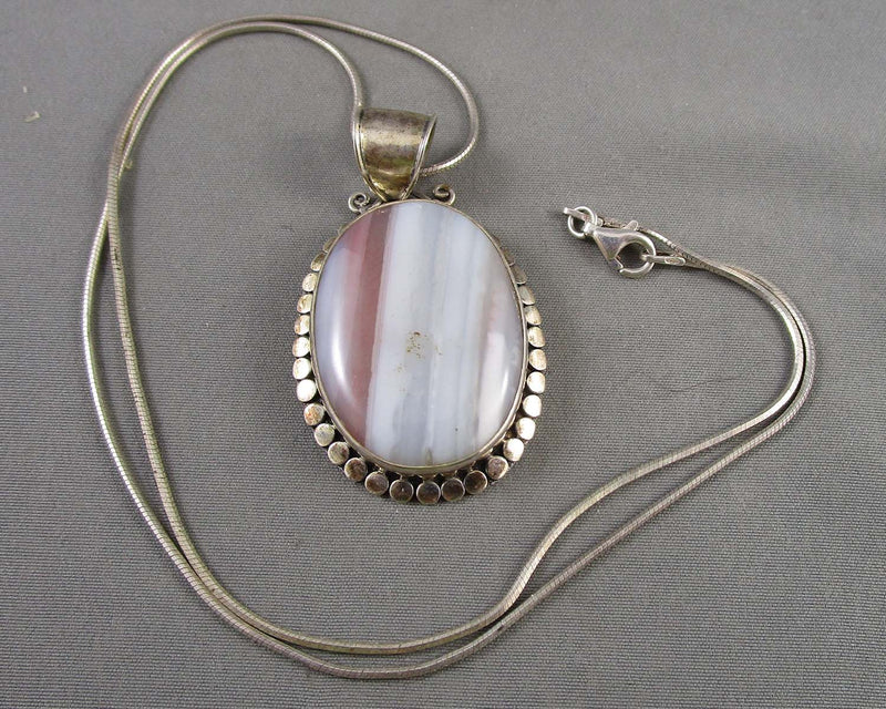 Agate Gemstone Necklace (Vintage) H037-3