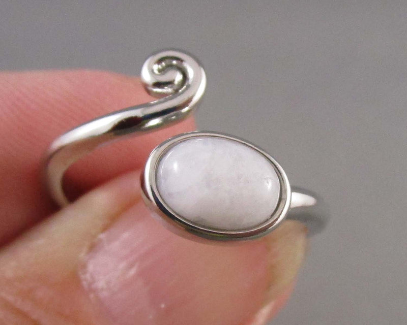 Rainbow Moonstone Gemstone Ring (Platinum Plated) Z081