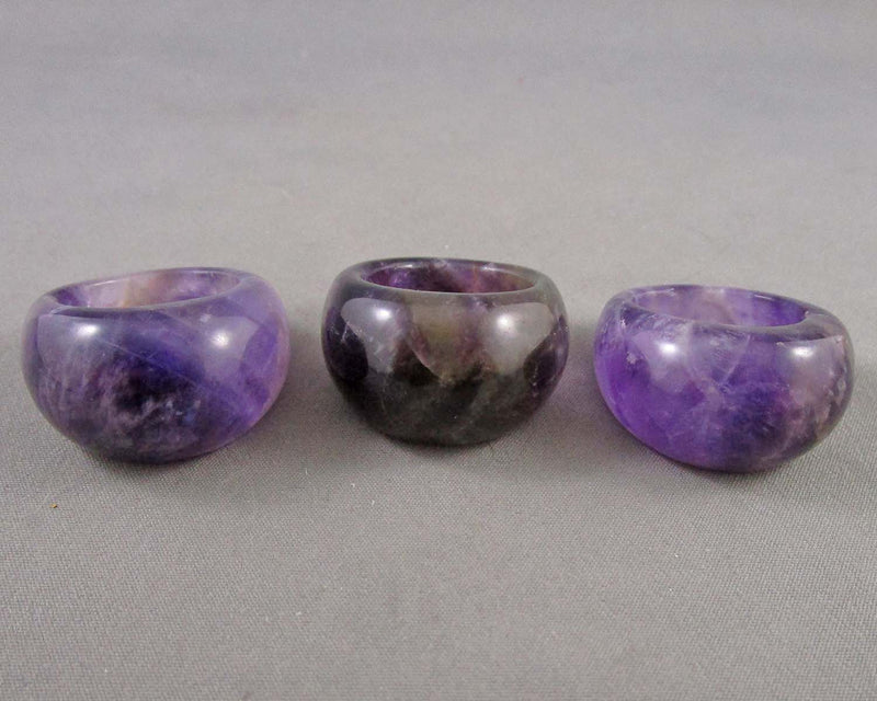 Solid Amethyst Gemstone Ring Size 7.5 Z079