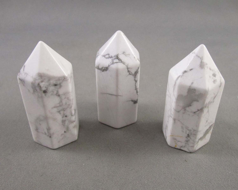 Howlite Mini Standing Point 1pc (J274)