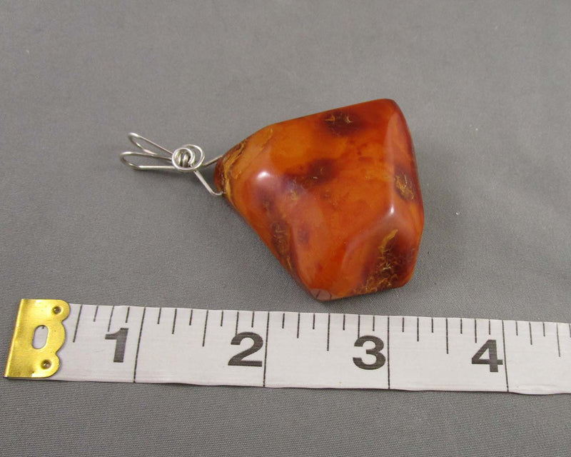 RARE!  Baltic Amber Pendant B056-1