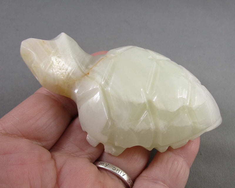 Onyx Stone Turtle 1 pc B079-3