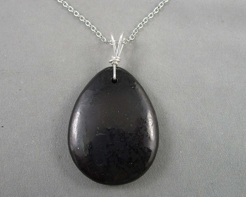 Shungite Gemstone Pendant 1pc Z049