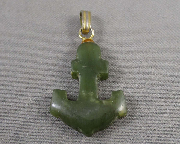 Jade Anchor Gemstone Pendant (Vintage) H058-10