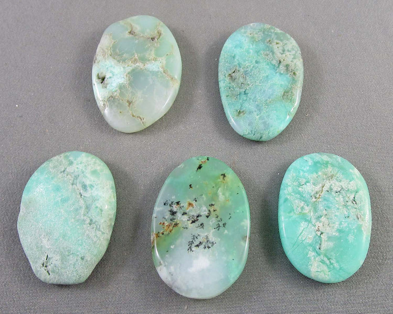 Chrysoprase Palm Stone 1pc E029