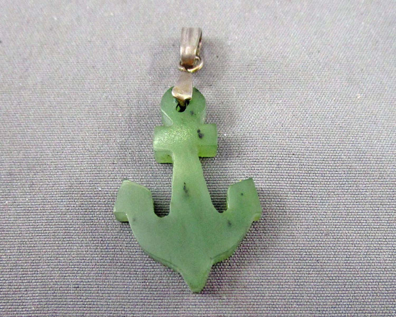 Jade Anchor Gemstone Pendant (Vintage) H066-3