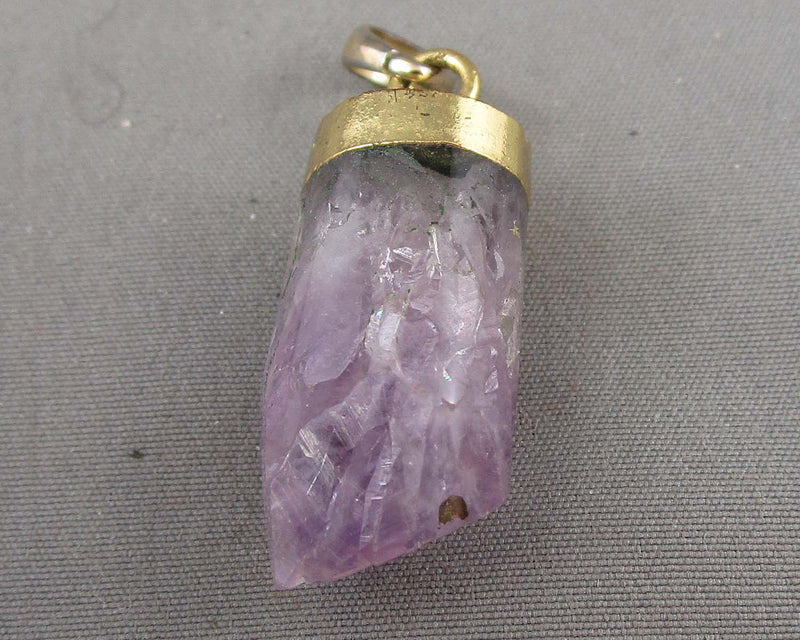Amethyst Gemstone Pendant (Vintage) H066-6