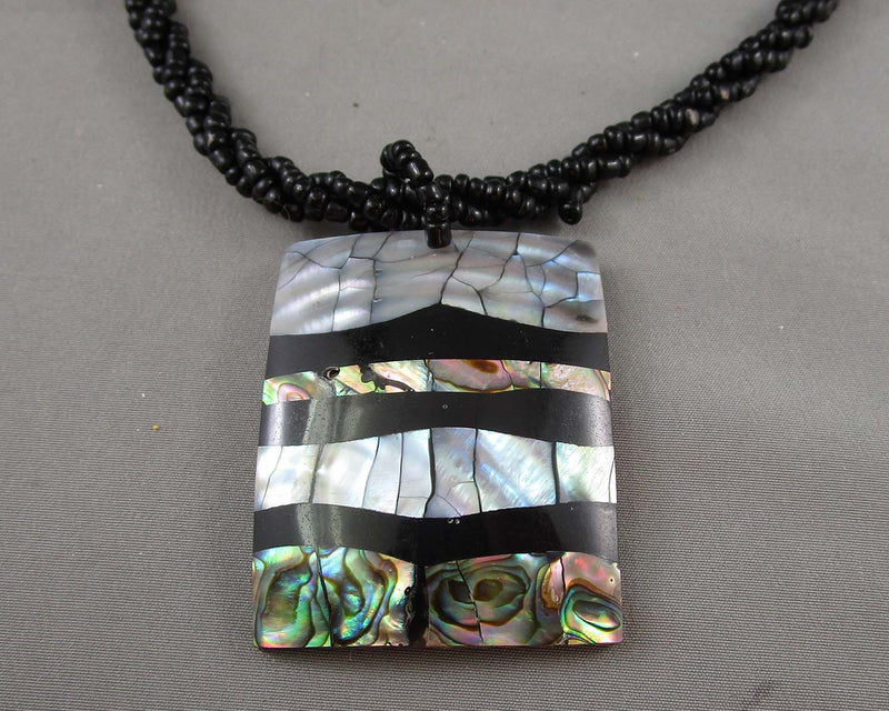 Abalone Shell Necklace H066-7