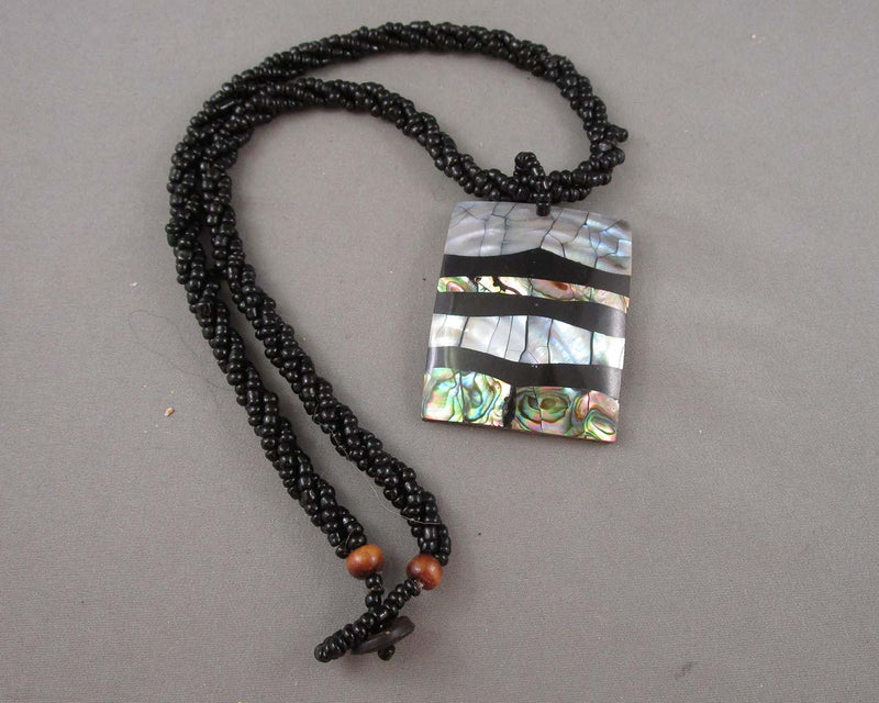 Abalone Shell Necklace H066-7