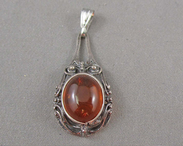 Amber Pendant Vintage H066-14