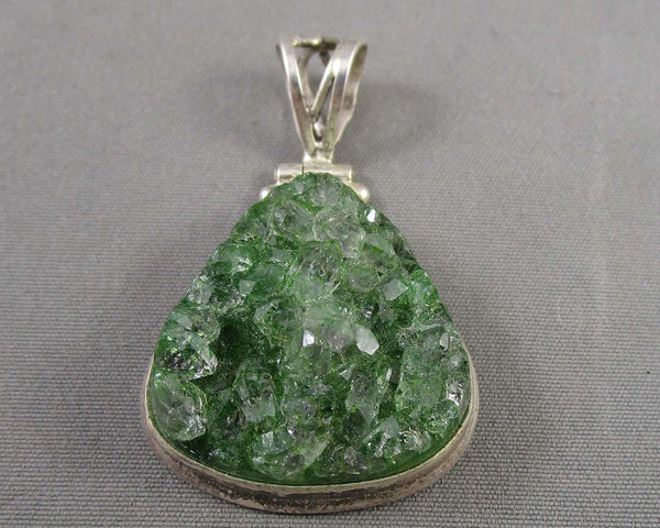 Green Quartz Druze Pendant (925 Sterling Silver) Vintage H068-4
