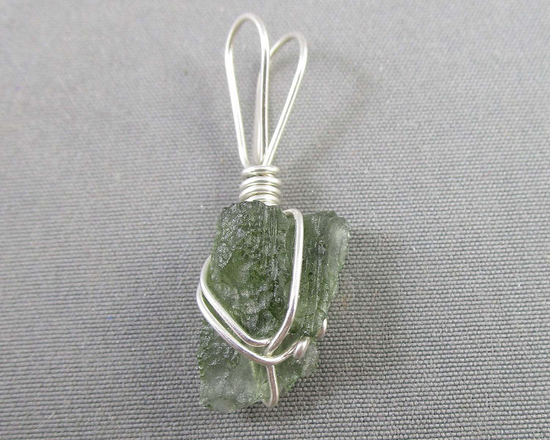 Moldavite Crystal Pendant (925 Sterling Silver) 1pc B103-6