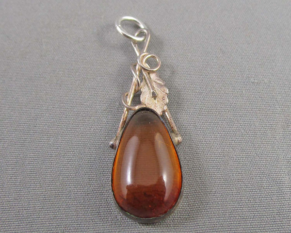 Amber Pendant Vintage 925 Sterling Silver H068-13