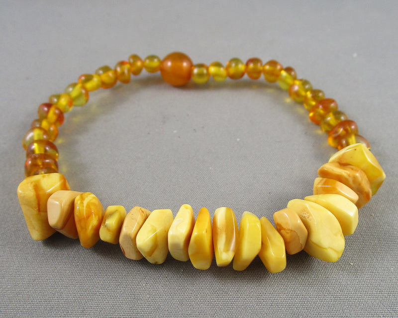 Amber Bracelet H076-5 (Vintage)
