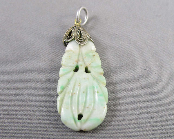 Jade Gemstone Pendant (Vintage) H076-10
