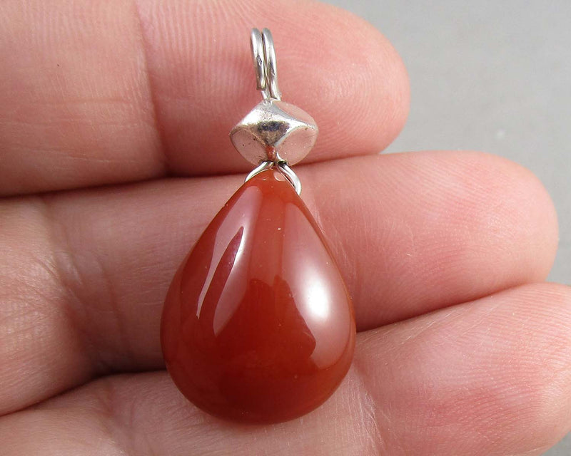 Carnelian Gemstone Pendant (Vintage) H076-11