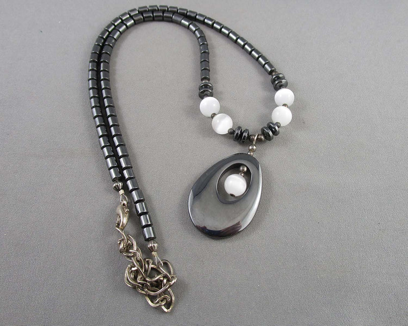 Hematite Necklace Vintage H078-11